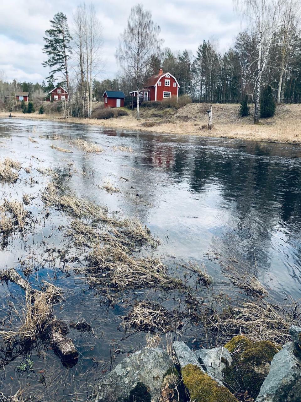 Cosy River House Kvillsfors Екстер'єр фото